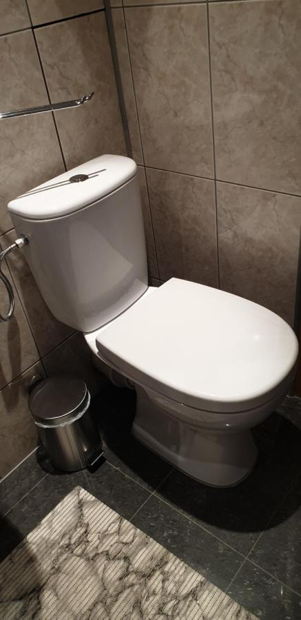 Apartament Zakopane Utrzymany W Stylu Goralskiej Chaty Luaran gambar