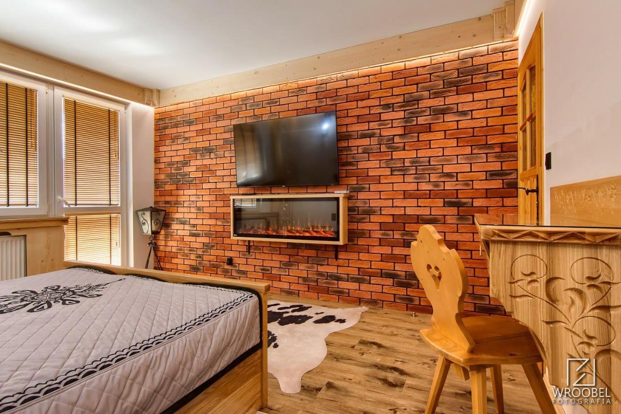 Apartament Zakopane Utrzymany W Stylu Goralskiej Chaty Luaran gambar