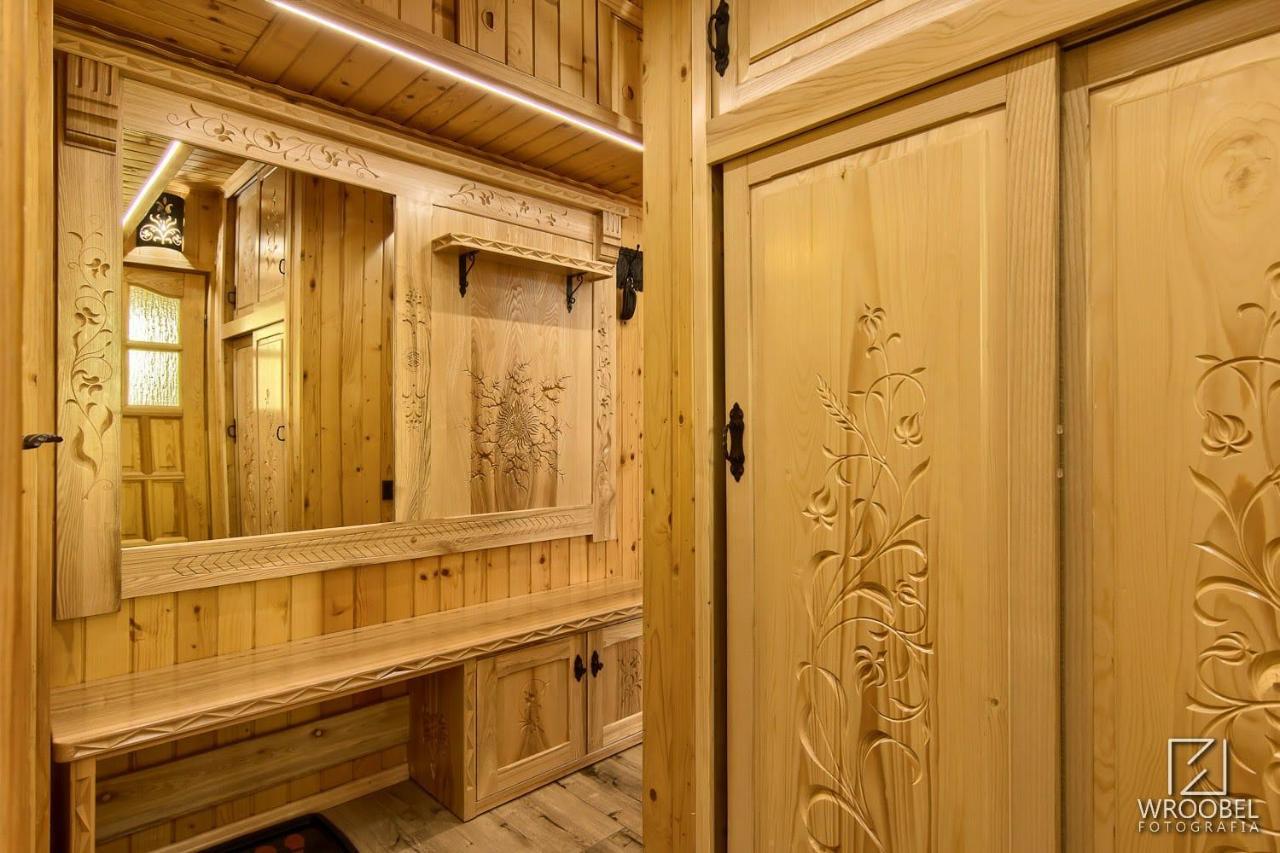 Apartament Zakopane Utrzymany W Stylu Goralskiej Chaty Luaran gambar