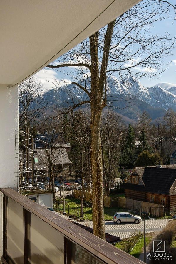 Apartament Zakopane Utrzymany W Stylu Goralskiej Chaty Luaran gambar