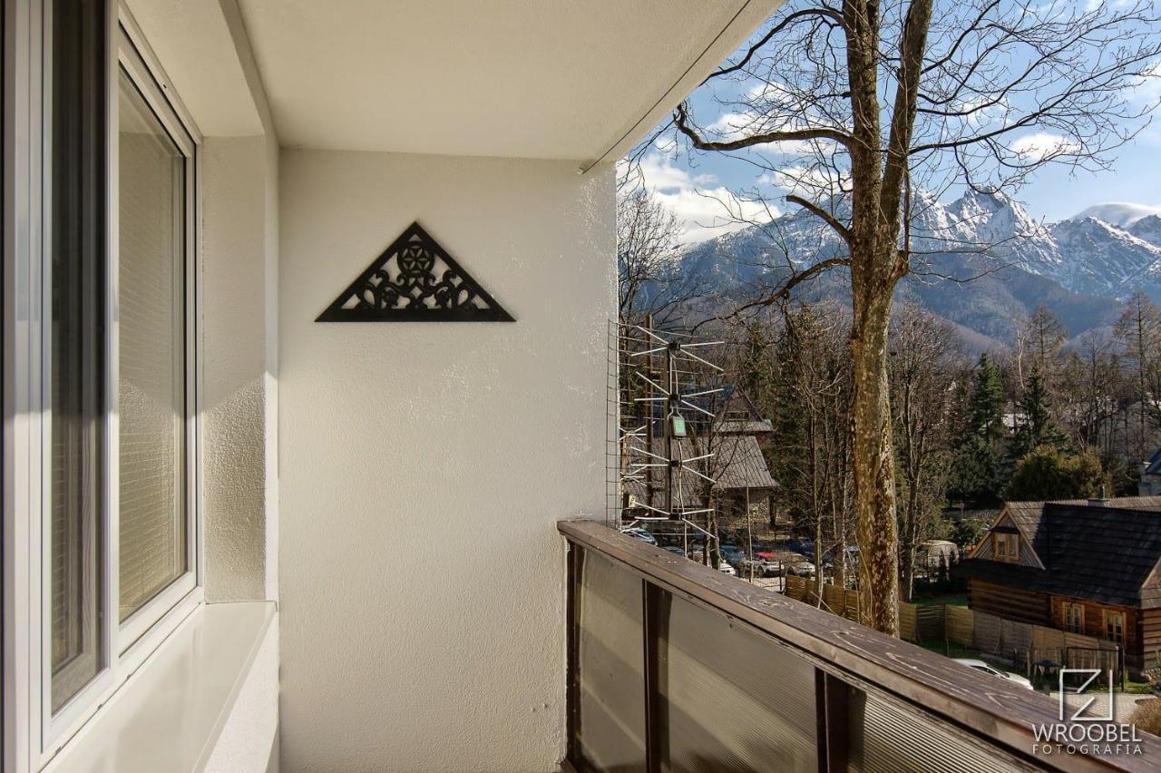 Apartament Zakopane Utrzymany W Stylu Goralskiej Chaty Luaran gambar